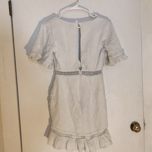 WHITE RUFFLED MINI DRESS - Picture 3 of 4